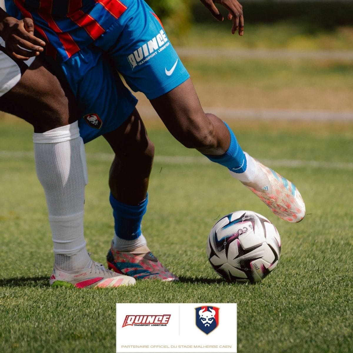 Short du Stade Malherbe Caen en partenariat avec le Groupe QUINCÉ