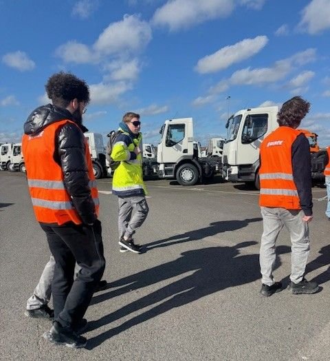 Visite des stagiaires AFTRAL à la CAT à Blainville Sur Orne